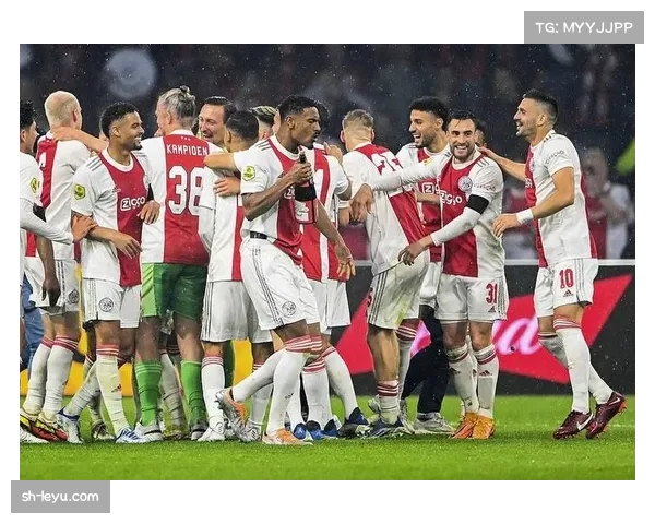 阿贾克斯受困伤病潮，中前场多名主力缺阵影响战术执行力